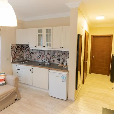 Levant Hotel&aparts Кешме