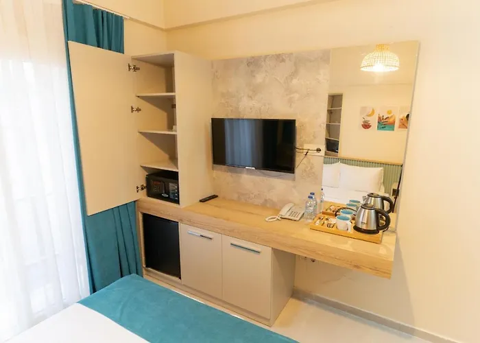 Levant Hotel&aparts * Çeşme