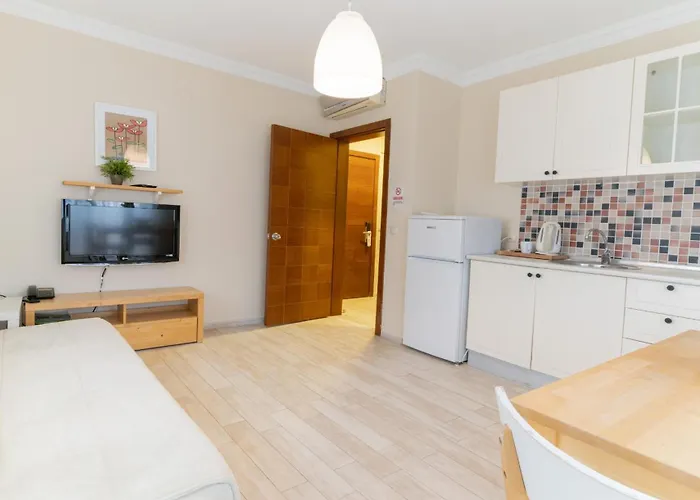 Levant Hotel&aparts * Çeşme