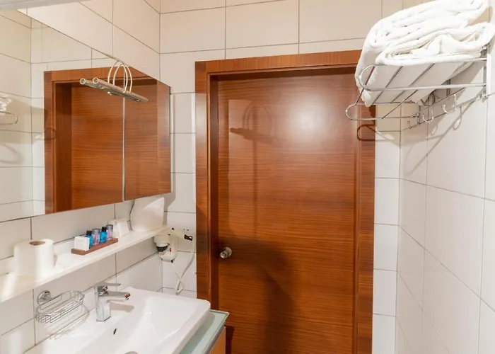 Levant Hotel&aparts Чешме